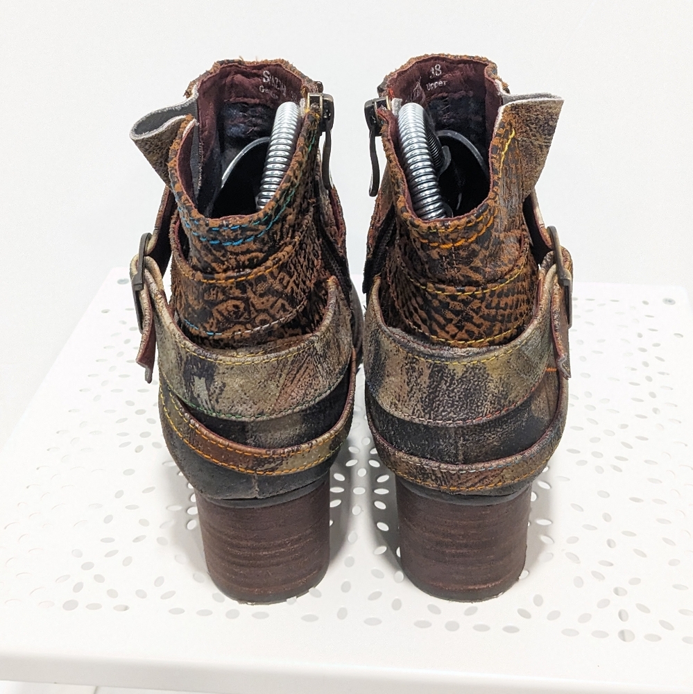 L ' Artiste leather Shazzam boots - Picture 7 of 16